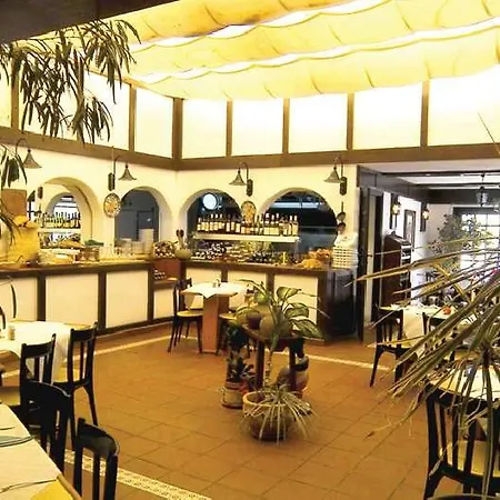 ホテル Puerto Caleta 2*